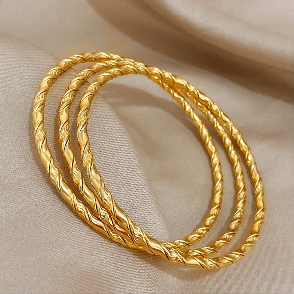 18k Gold Filled Set Of 3 Bangles, 3pc set - Picture 2 of 9